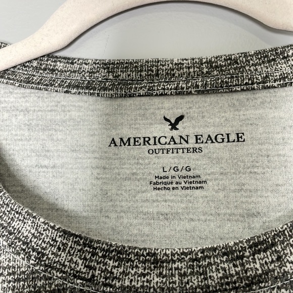 American Eagle Outfitters Short Sleeve Tee Shirt - Picture 3 of 5